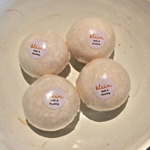 Enkel Bad Borrel Balle - Melk & Heuning